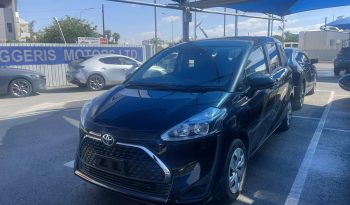 Toyota Sienta 2019 full