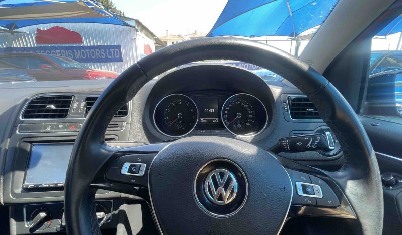 Volkswagen Polo 2016 full