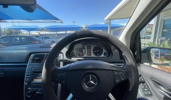 Mercedes-Benz B-Class 2011 full