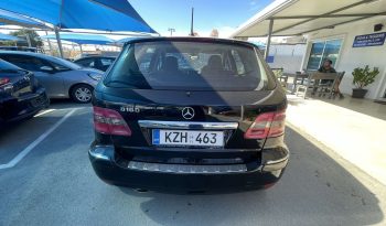 Mercedes-Benz B-Class 2011 full