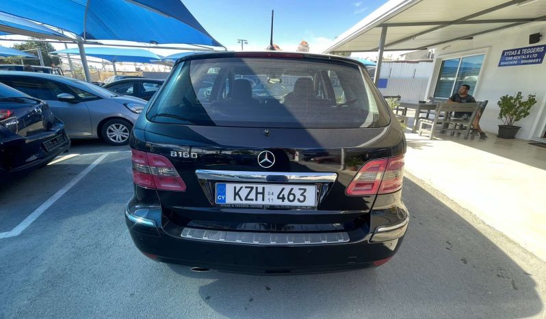 Mercedes-Benz B-Class 2011 full