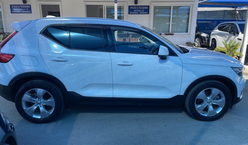 Volvo XC40 2019 full