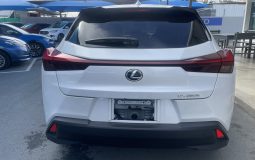 Lexus UX 2022