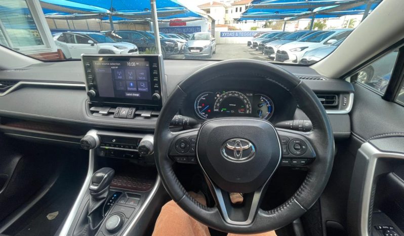 Toyota RAV4 2022 full