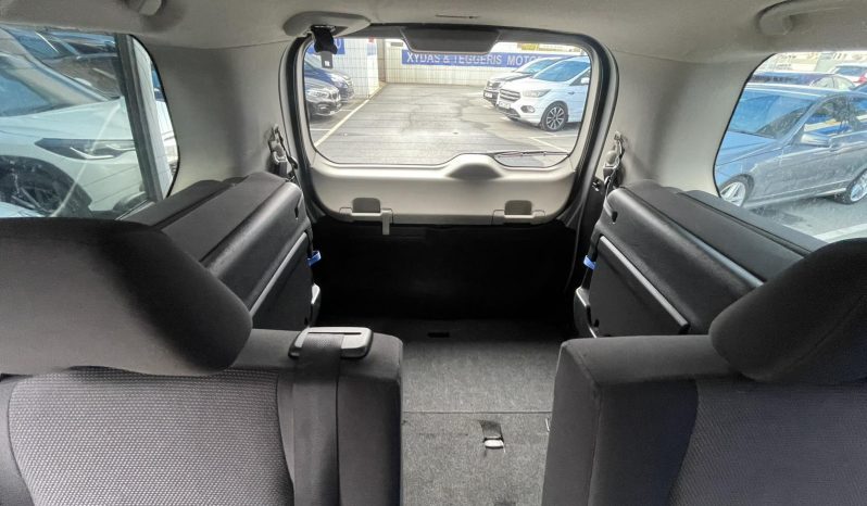 Nissan Serena 2021 full