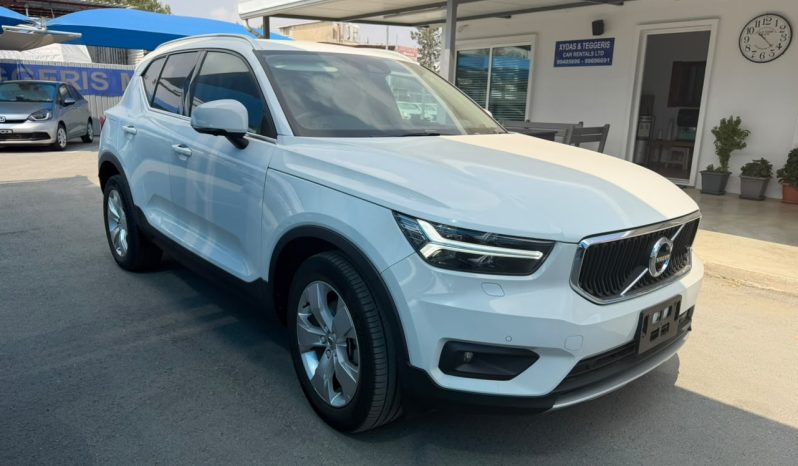 Volvo XC40 2021 full