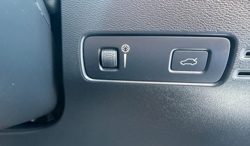 Volvo XC40 2021 full