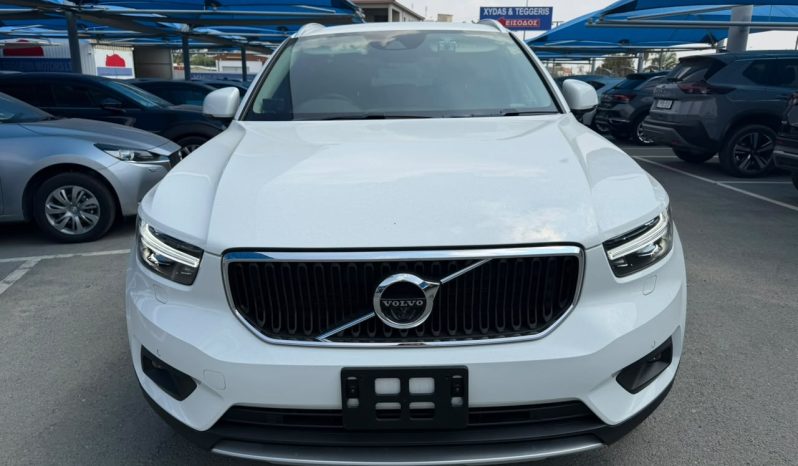 Volvo XC40 2021 full