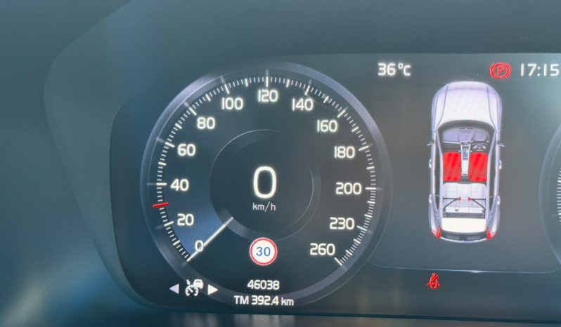 Volvo XC40 2021 full
