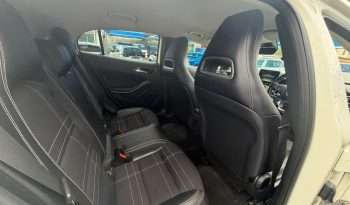 Mercedes-Benz GLA-Class 2015 full
