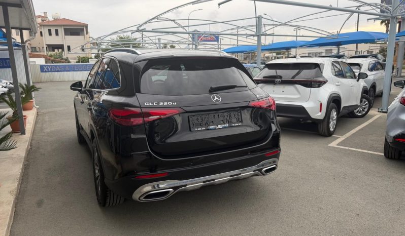 Mercedes-Benz GLC-Class 2023 full